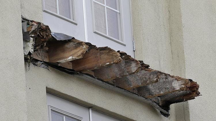 dry rot balcony